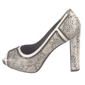 Tory Burch Snakeskin Embossed Leather Peep Toe Pumps sz 5.5